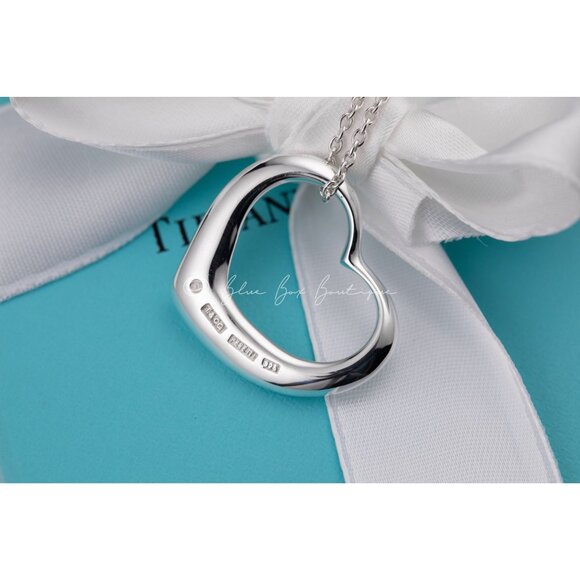 Tiffany & Co. Elsa Peretti Vintage Large Open Heart Pendant 27mm Necklace on 18" - Picture 5 of 8